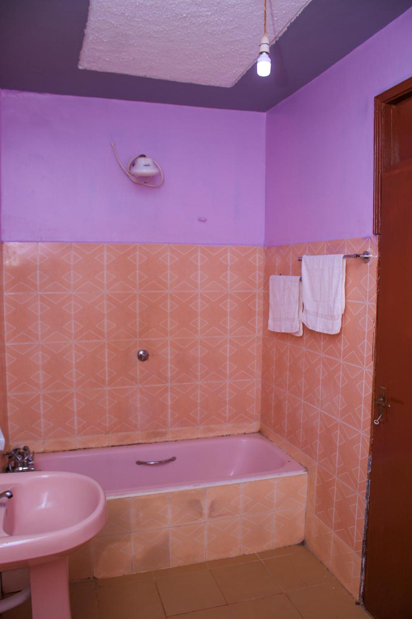 Angy's 1br 2br 3br 0700 Onefourfour 2twoeight *